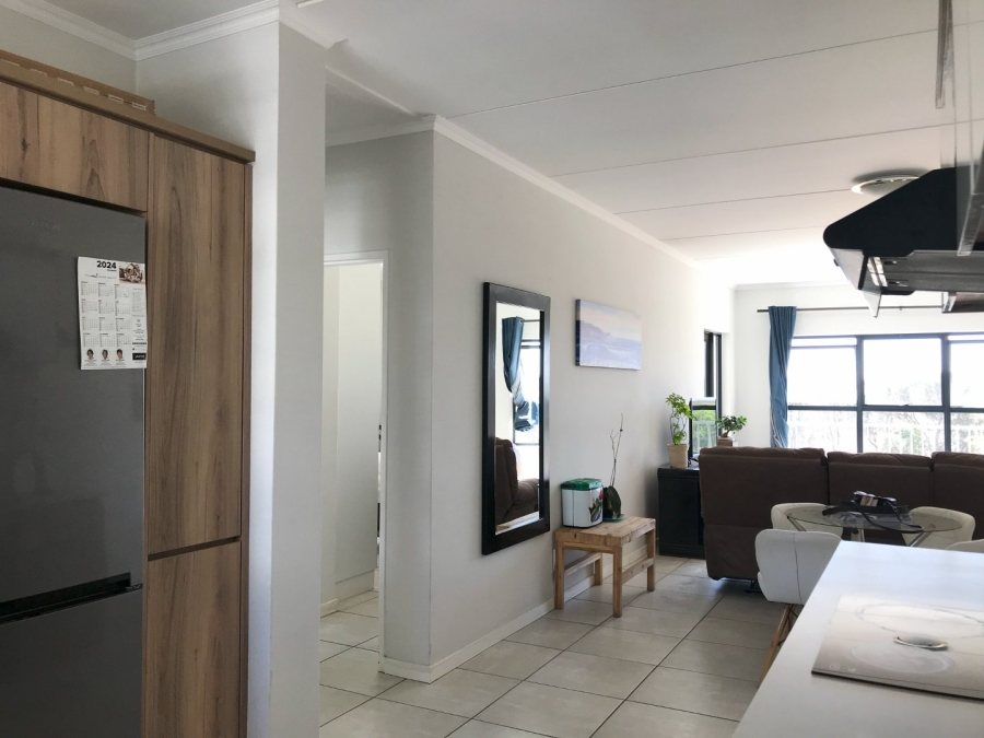 2 Bedroom Property for Sale in Crowthorne AH Gauteng