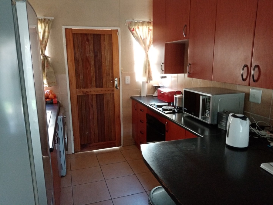 To Let 3 Bedroom Property for Rent in Celtisdal Gauteng