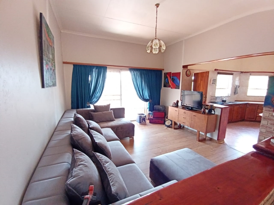 5 Bedroom Property for Sale in Kenmare Gauteng