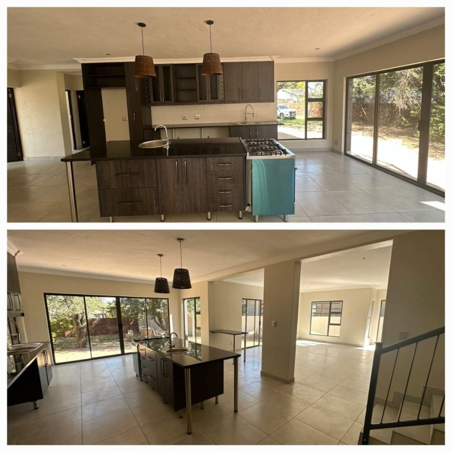 4 Bedroom Property for Sale in Die Hoewes Gauteng