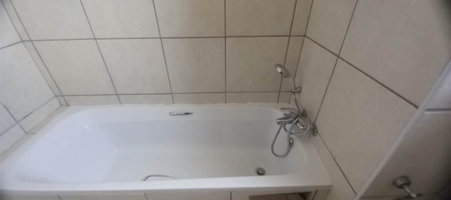 3 Bedroom Property for Sale in Barbeque Downs Gauteng