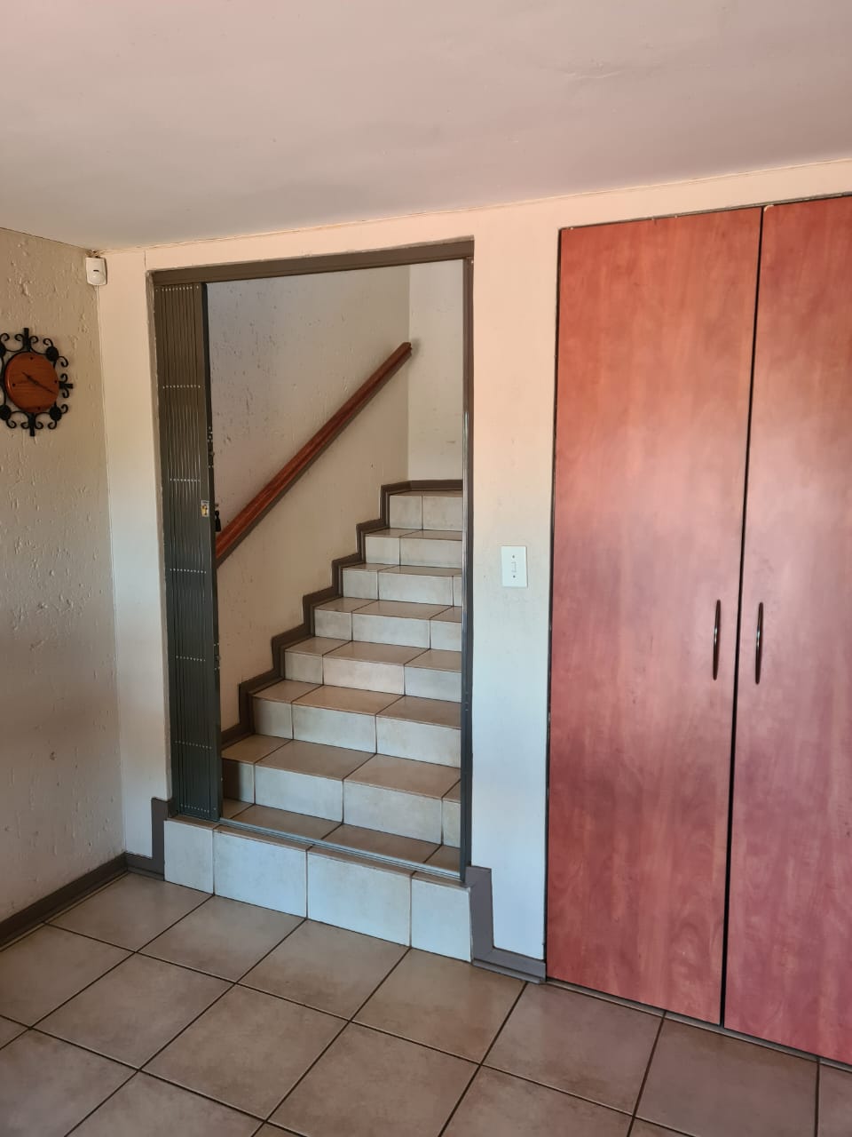 To Let 5 Bedroom Property for Rent in Gerardsville Gauteng