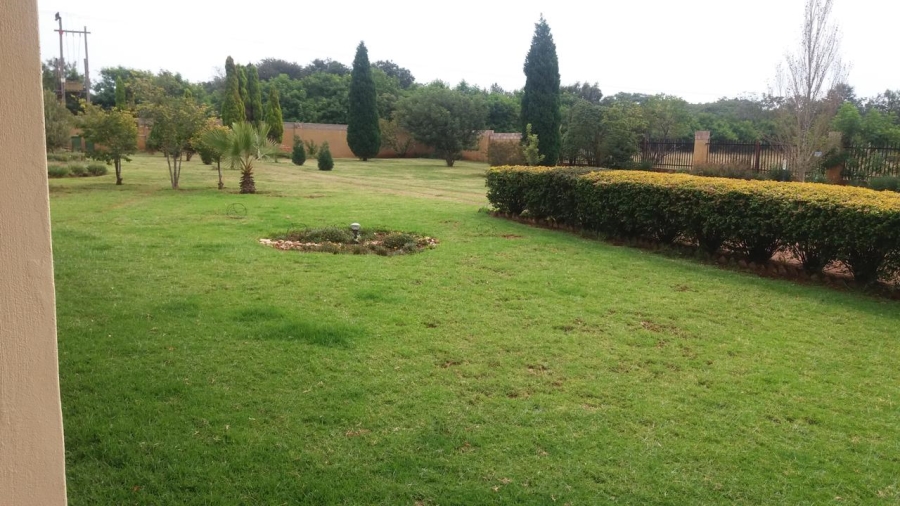 To Let 5 Bedroom Property for Rent in Gerardsville Gauteng