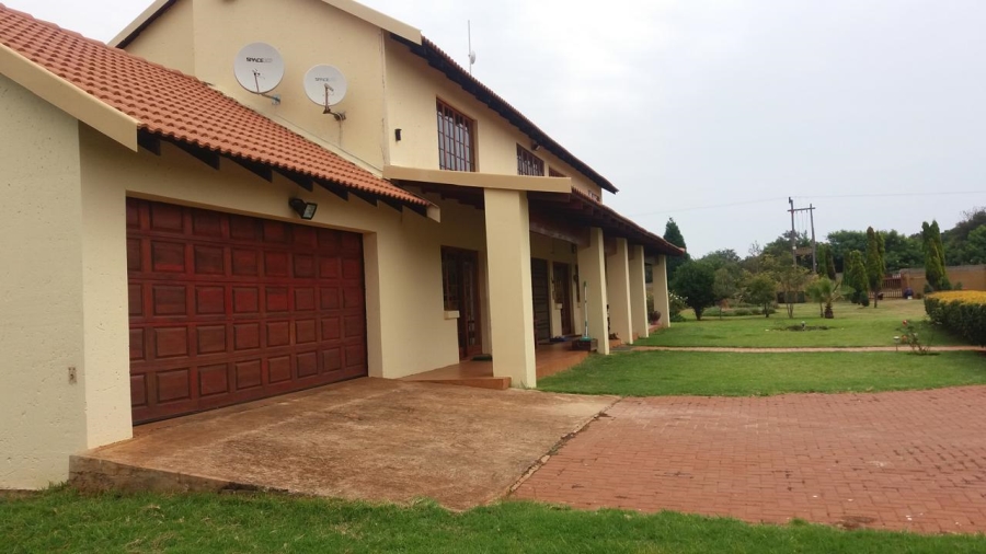 To Let 5 Bedroom Property for Rent in Gerardsville Gauteng