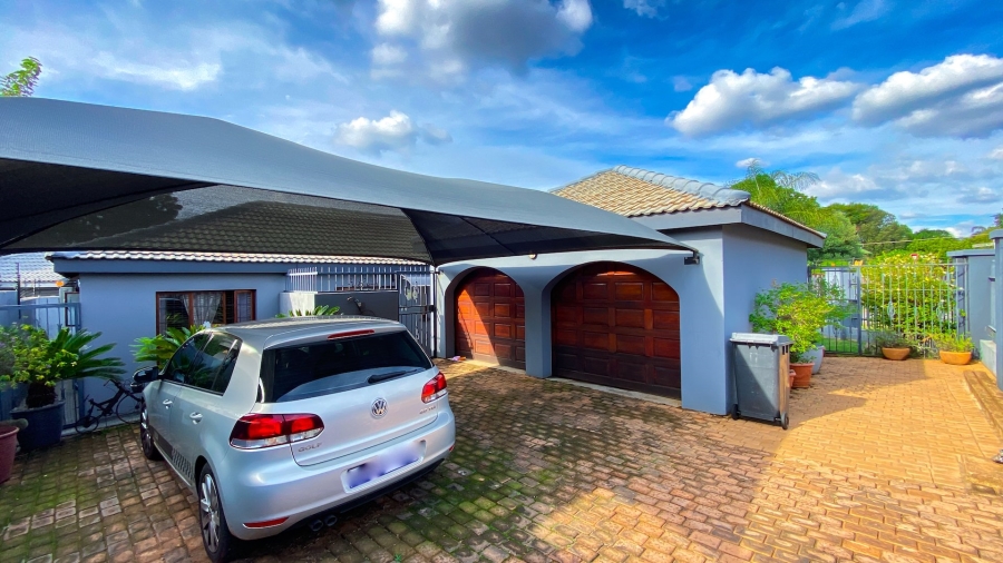 3 Bedroom Property for Sale in Florauna Gauteng