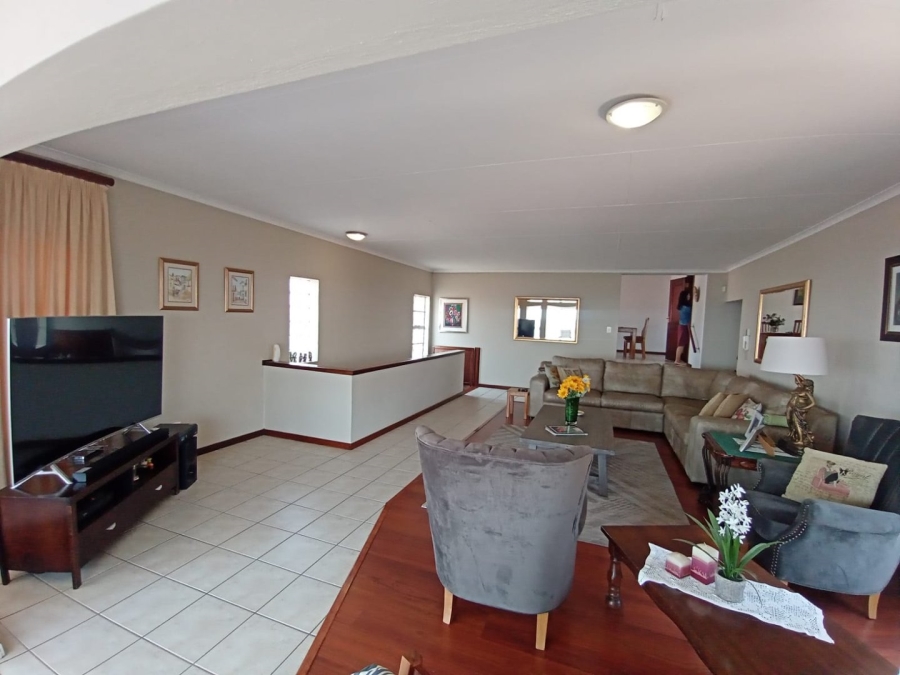 3 Bedroom Property for Sale in Noordheuwel Gauteng