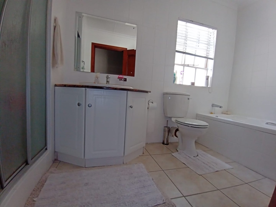 3 Bedroom Property for Sale in Noordheuwel Gauteng