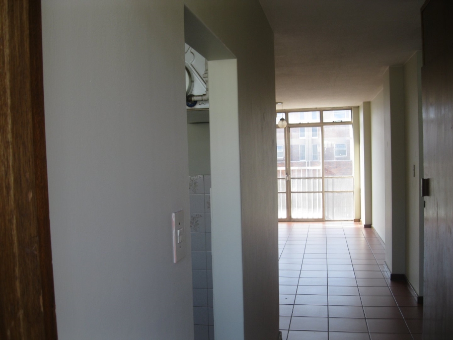 To Let 2 Bedroom Property for Rent in Sunnyside Gauteng