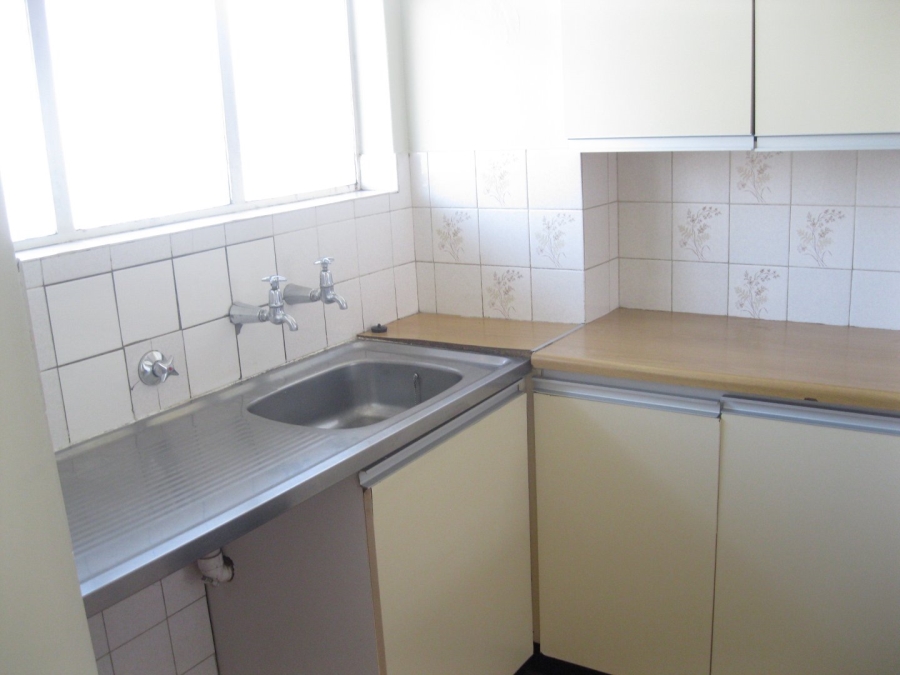 To Let 2 Bedroom Property for Rent in Sunnyside Gauteng