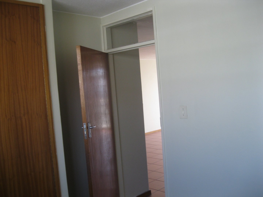 To Let 2 Bedroom Property for Rent in Sunnyside Gauteng