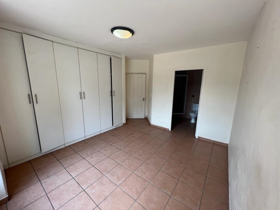 To Let 2 Bedroom Property for Rent in Fairland Gauteng