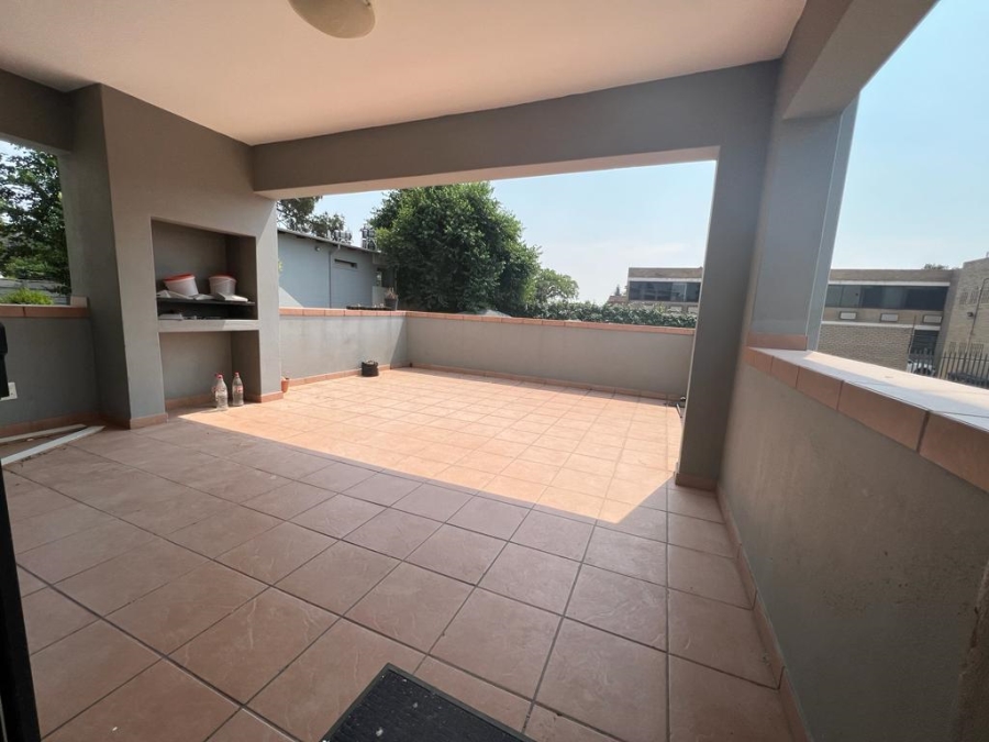 To Let 2 Bedroom Property for Rent in Fairland Gauteng