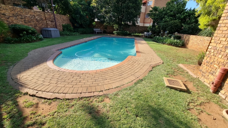 2 Bedroom Property for Sale in Zwartkop Gauteng