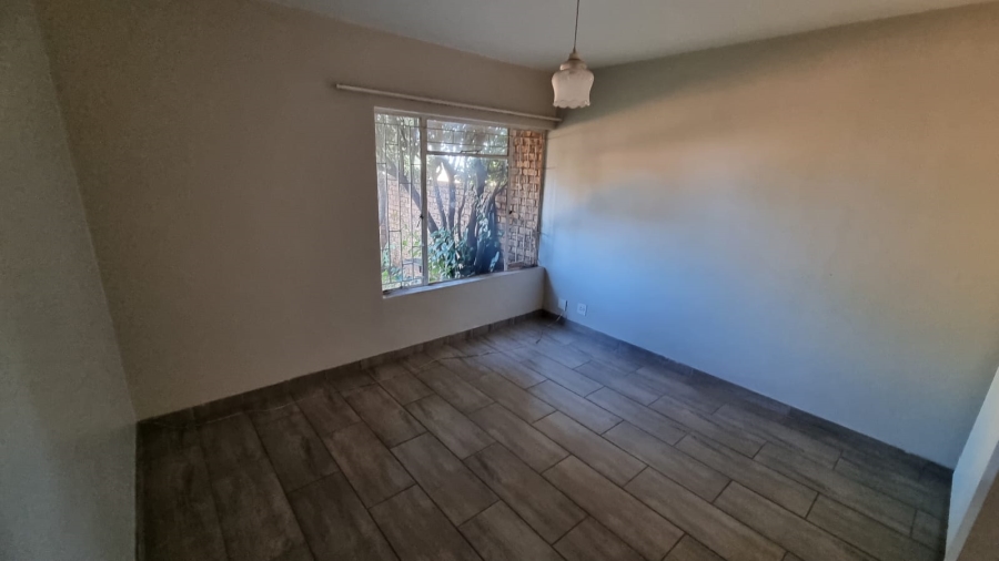 2 Bedroom Property for Sale in Zwartkop Gauteng