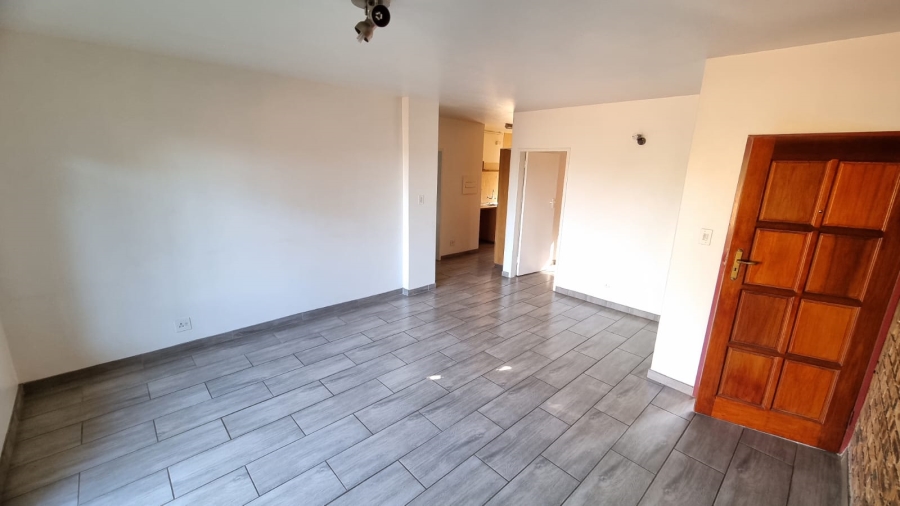 2 Bedroom Property for Sale in Zwartkop Gauteng