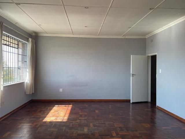 3 Bedroom Property for Sale in Linmeyer Gauteng