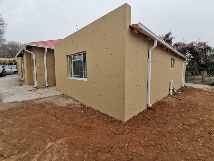 To Let 1 Bedroom Property for Rent in Rewlatch Gauteng