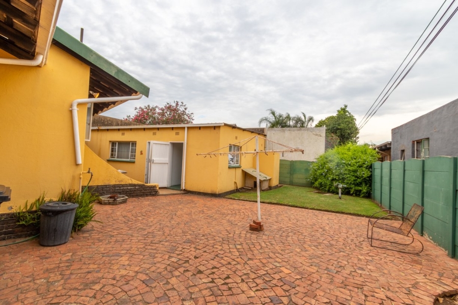 3 Bedroom Property for Sale in Bardene Gauteng