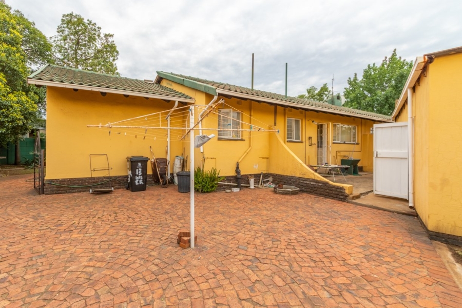 3 Bedroom Property for Sale in Bardene Gauteng