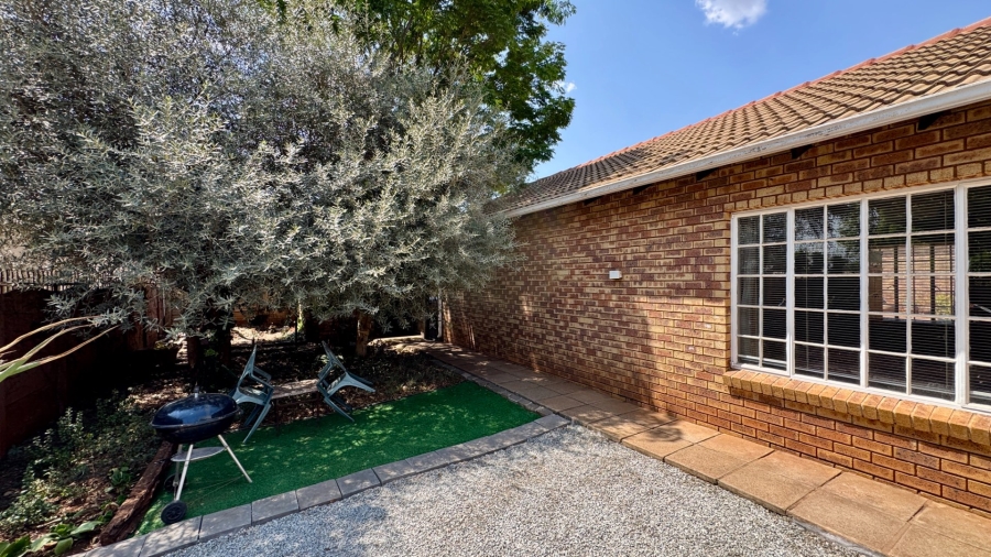 3 Bedroom Property for Sale in Lyttelton Manor Gauteng