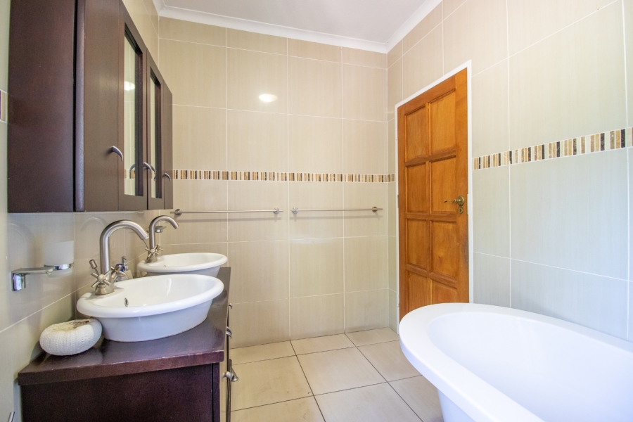 4 Bedroom Property for Sale in Sunward Park Gauteng