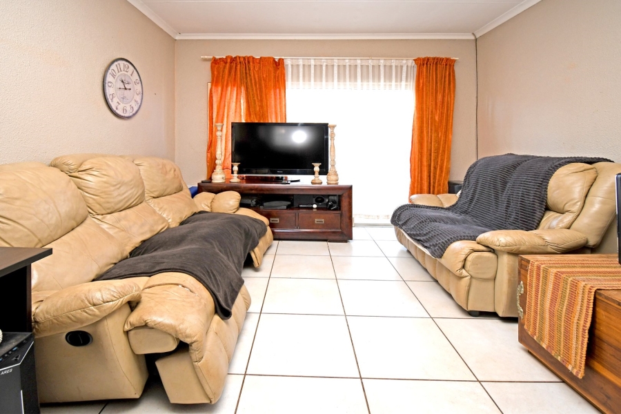 3 Bedroom Property for Sale in Amorosa Gauteng