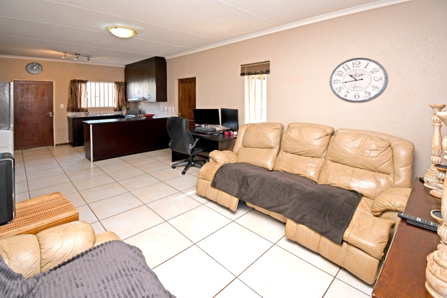 3 Bedroom Property for Sale in Amorosa Gauteng