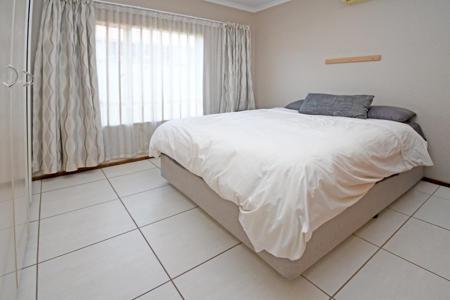 3 Bedroom Property for Sale in Amorosa Gauteng