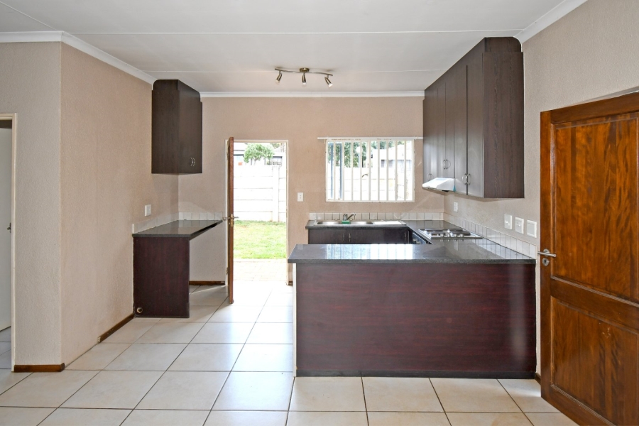 3 Bedroom Property for Sale in Amorosa Gauteng