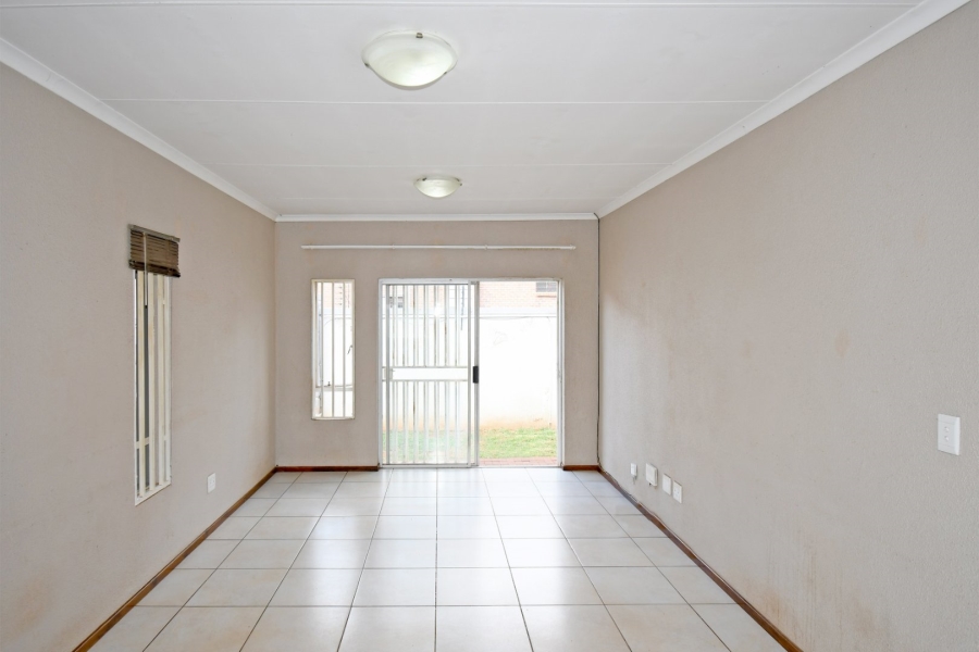 3 Bedroom Property for Sale in Amorosa Gauteng