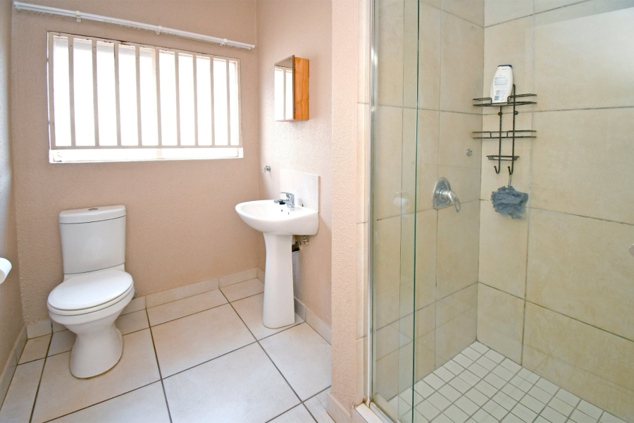 3 Bedroom Property for Sale in Amorosa Gauteng