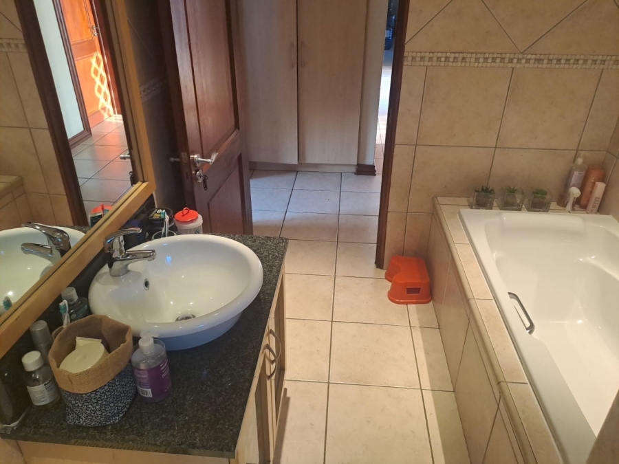 3 Bedroom Property for Sale in Beyers Park Gauteng