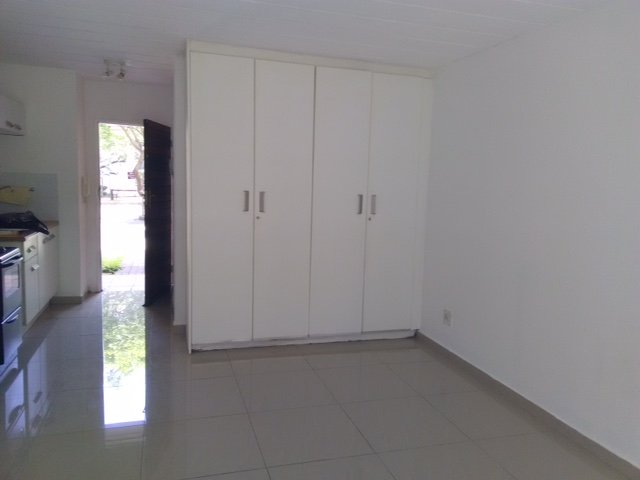 To Let 1 Bedroom Property for Rent in Melville Gauteng