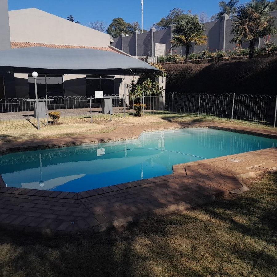 To Let 1 Bedroom Property for Rent in Melville Gauteng