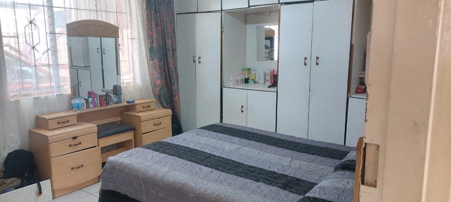 2 Bedroom Property for Sale in Lenasia South Gauteng