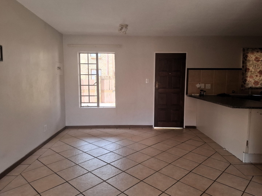 To Let 2 Bedroom Property for Rent in Equestria Gauteng