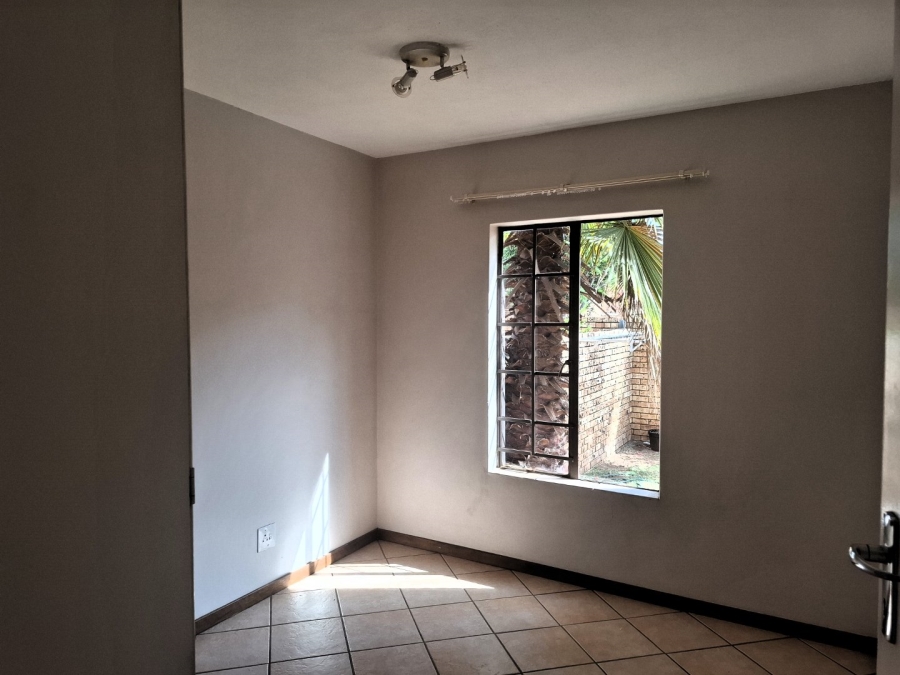 To Let 2 Bedroom Property for Rent in Equestria Gauteng