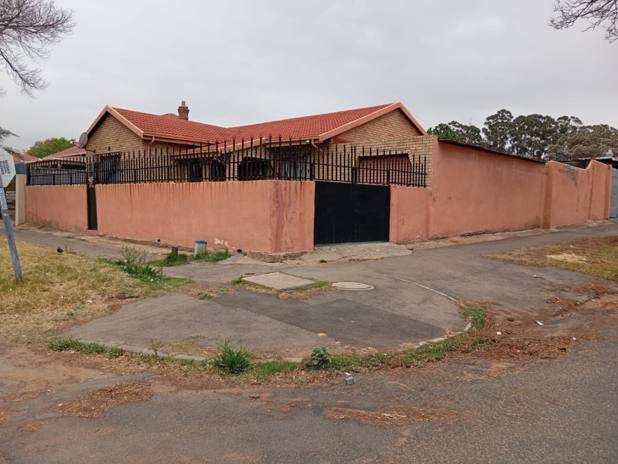 3 Bedroom Property for Sale in Turffontein Gauteng