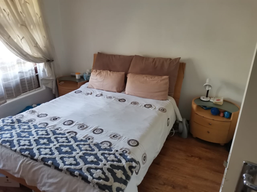 2 Bedroom Property for Sale in Bassonia Gauteng