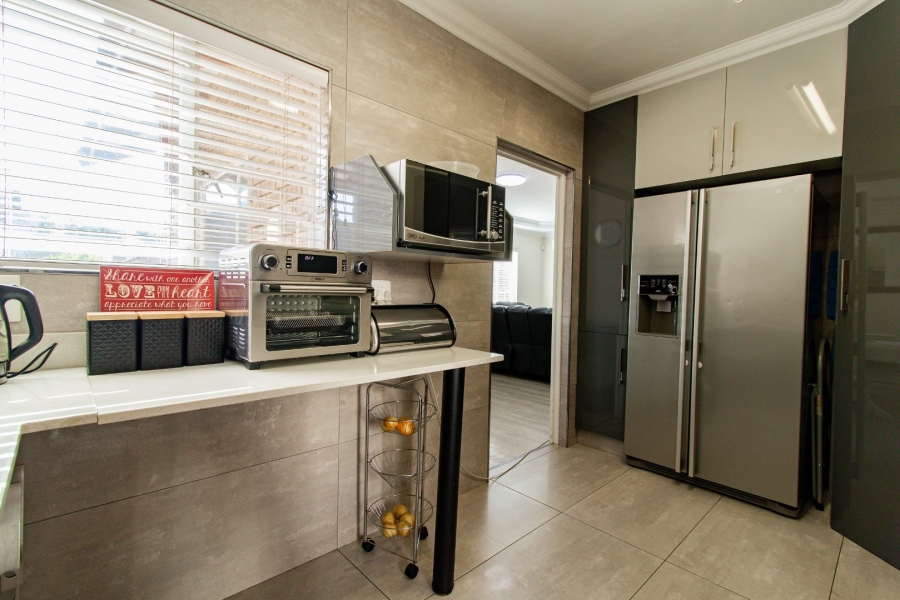 2 Bedroom Property for Sale in The Hill Gauteng