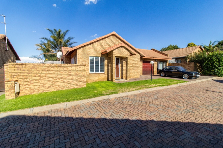 2 Bedroom Property for Sale in The Hill Gauteng