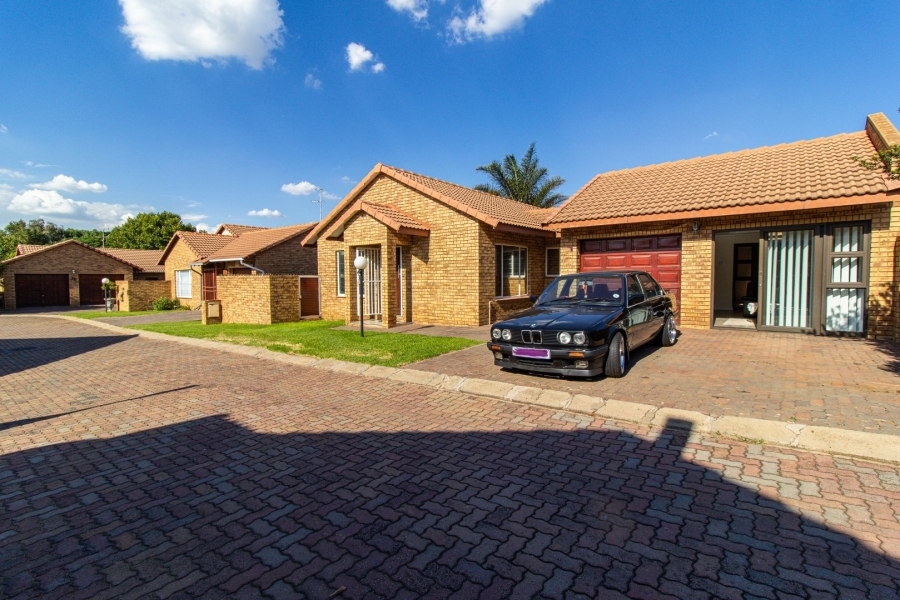 2 Bedroom Property for Sale in The Hill Gauteng