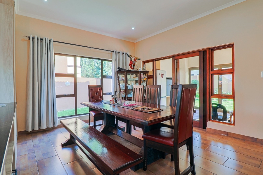 3 Bedroom Property for Sale in Mulbarton Gauteng