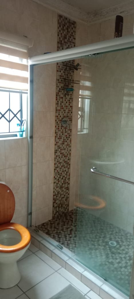 3 Bedroom Property for Sale in Umfuyaneni Gauteng