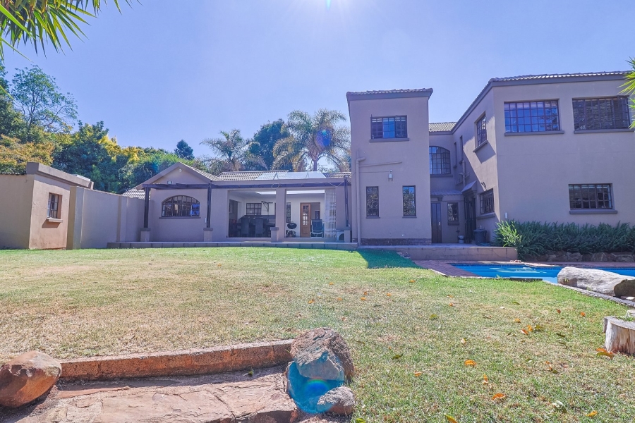 6 Bedroom Property for Sale in Glenvista Gauteng