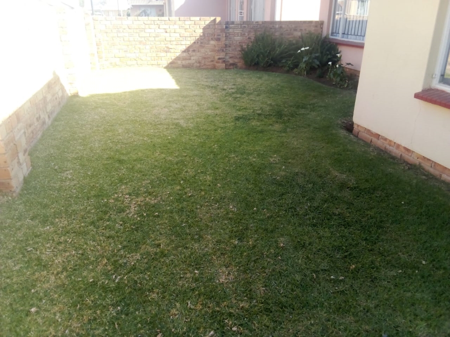 3 Bedroom Property for Sale in Ormonde Gauteng