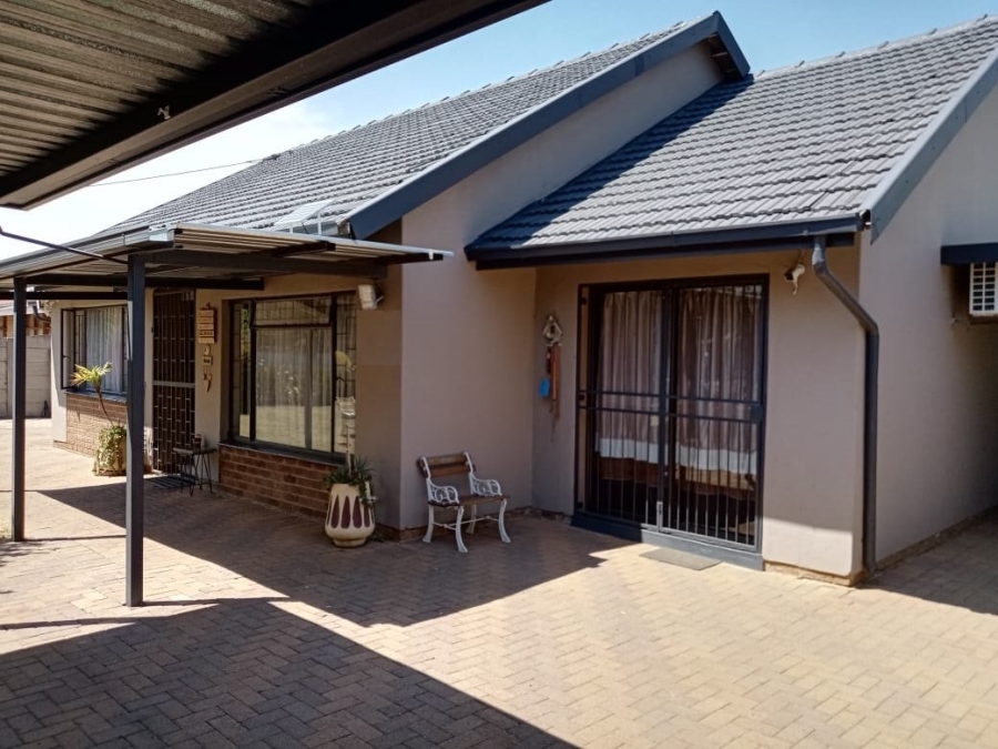 4 Bedroom Property for Sale in Silverton Gauteng