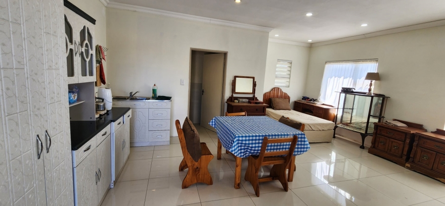 4 Bedroom Property for Sale in Thatchfield Glen Gauteng