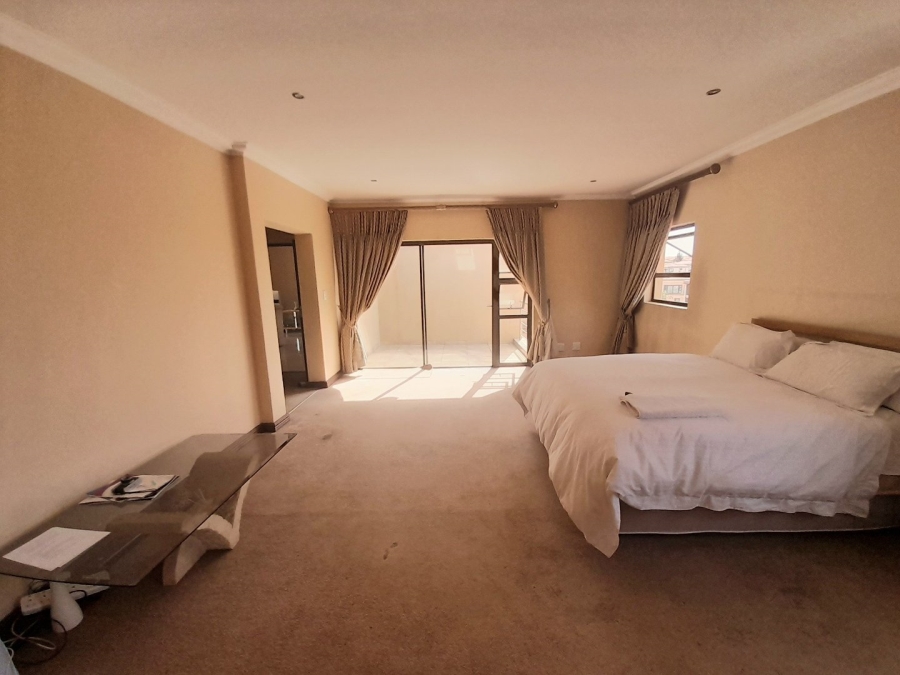 4 Bedroom Property for Sale in Blue Valley Golf Estate Gauteng