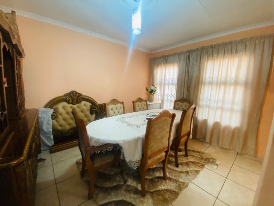 3 Bedroom Property for Sale in Bram Fischerville Gauteng